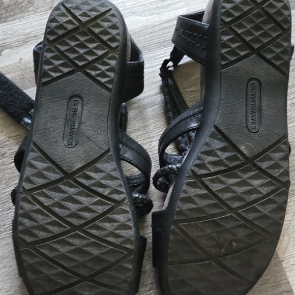 Denver Hayes Black Braided Sandals - Picture 4 of 4